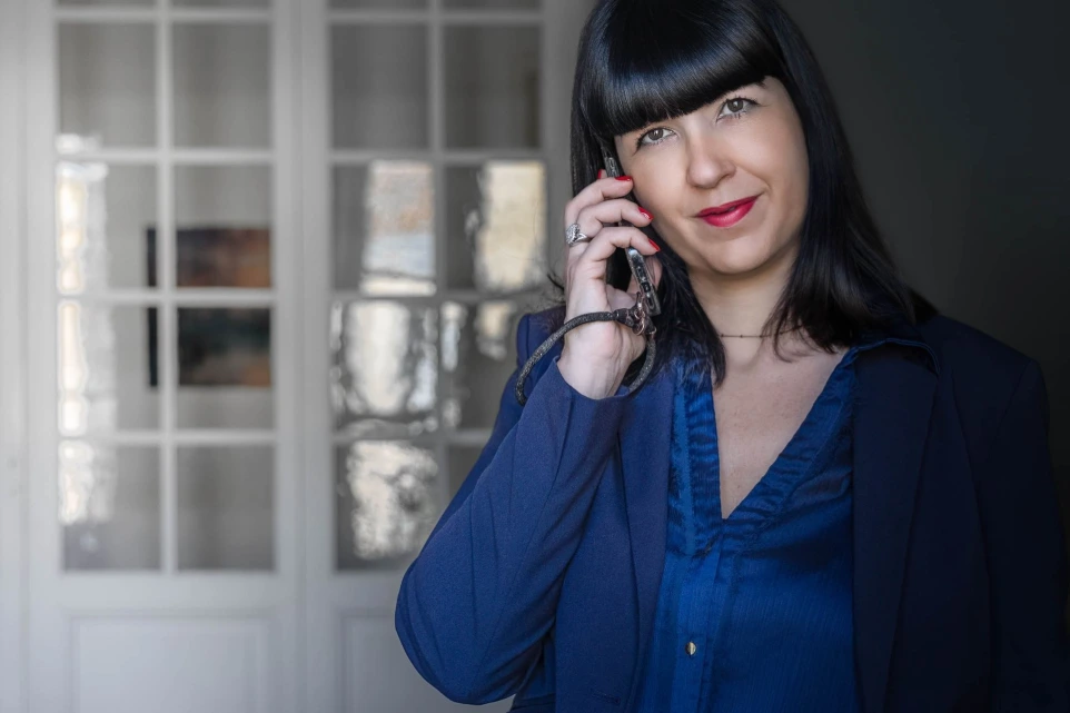 Portrait corporate avocat LinkedIn Bordeaux — Intuitio Studio