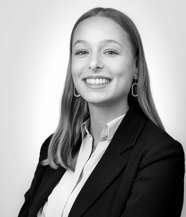 Portrait corporate dirigeante LinkedIn Bordeaux — Intuitio Studio