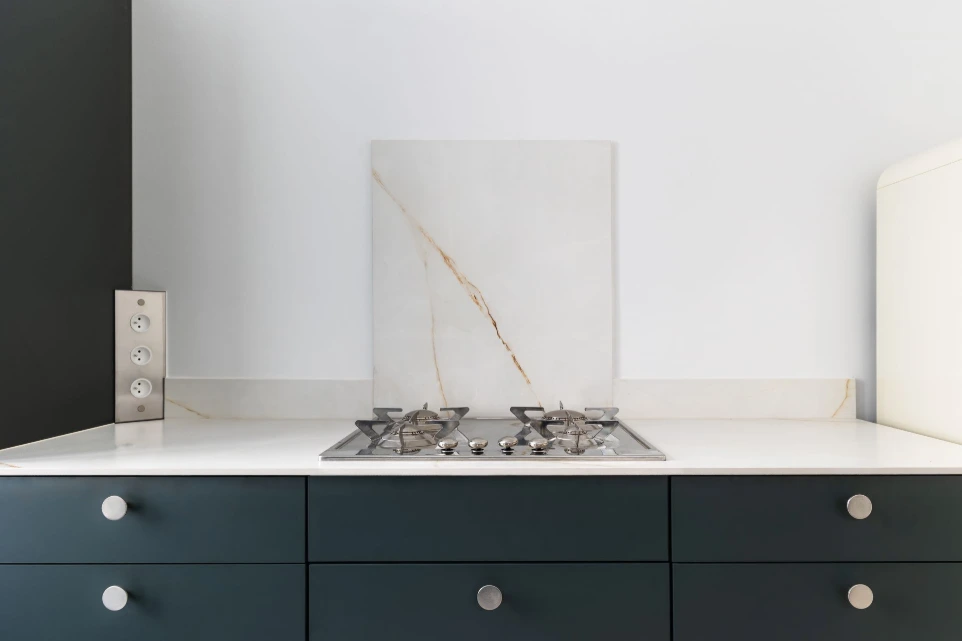 Reportage photo cuisiniste haut de gamme Gironde — Intuitio Studio